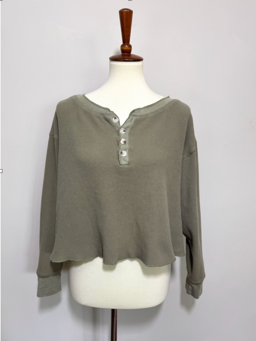 Natural Life Women's Olive Green Cropped Henley Top Size Medium